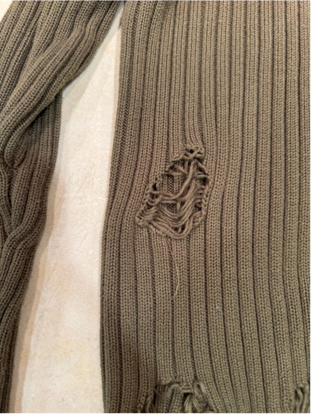 Buckle Gilded Intent Green Distressed Sweater - Picture 4 of 7